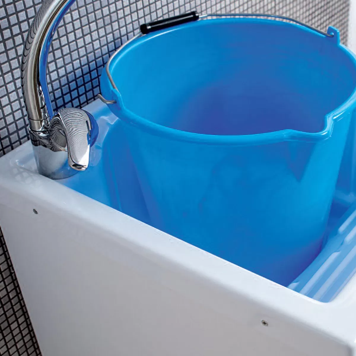 Mobile lavanderia bianco opaco 60x60 o 60x50 con lavabo in ABS