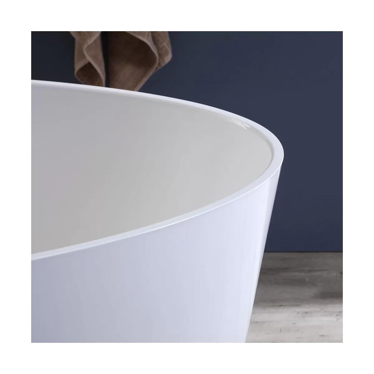 Badewanne in modernem Design aus weißem DEA-Mineralmarmor