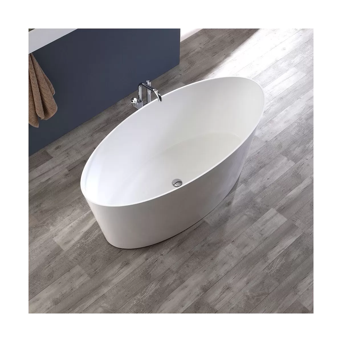 Badewanne in modernem Design aus weißem DEA-Mineralmarmor