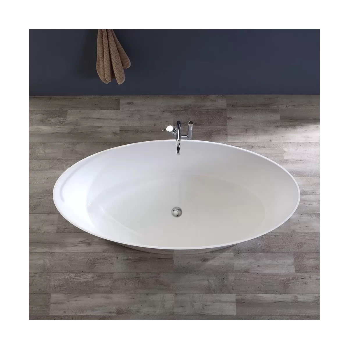 Badewanne in modernem Design aus weißem DEA-Mineralmarmor