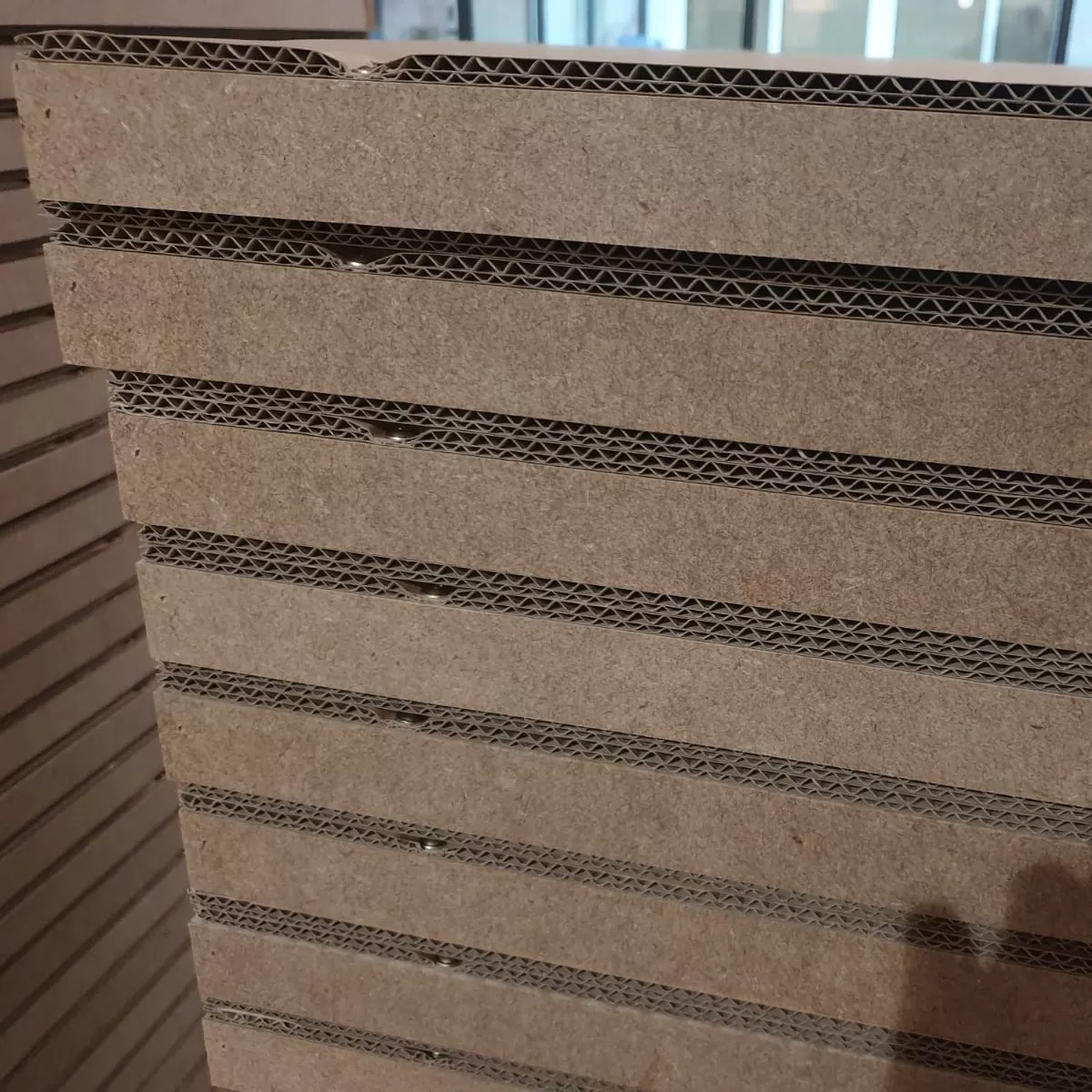 Receveur de douche en résine finition ardoise blanche et grille inox NATURE